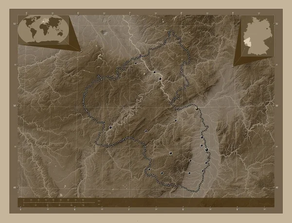 ドイツのラインラント プファルツ州 湖や川とセピアトーンで着色された標高マップ 地域の主要都市の場所 コーナー補助位置図 — ストック写真