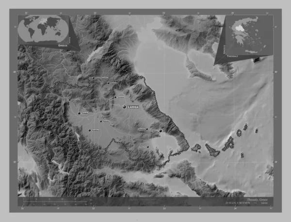 塞萨利 希腊的分权行政管理 带有湖泊和河流的灰度高程图 该区域主要城市的地点和名称 角辅助位置图 — 图库照片