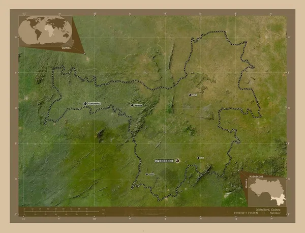 ギニア ギニアの地域 低解像度衛星地図 地域の主要都市の位置と名前 コーナー補助位置図 — ストック写真
