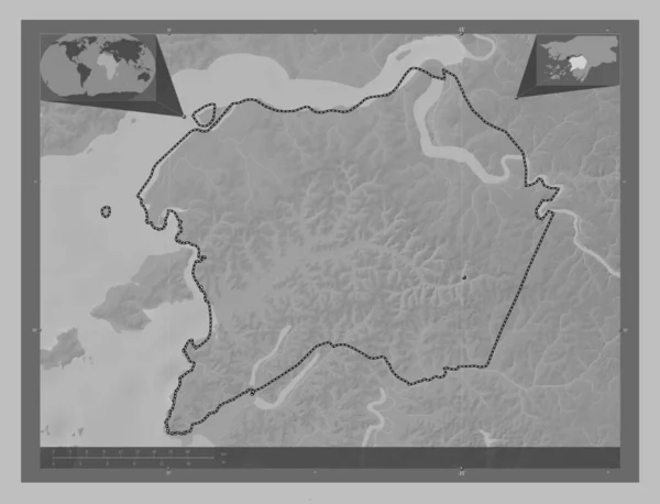 ギニアビサウ地方のキナーラ県 湖や川とグレースケールの標高マップ コーナー補助位置図 — ストック写真