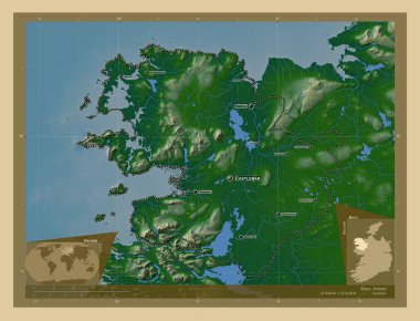 Mayo, İrlanda Bölgesi. Gölleri ve nehirleri olan renkli yükseklik haritası. Bölgenin büyük şehirlerinin yerleri ve isimleri. Köşedeki yedek konum haritaları