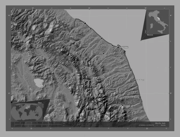 Marche Regio Van Italië Hoogteplattegrond Met Meren Rivieren Locaties Namen — Stockfoto