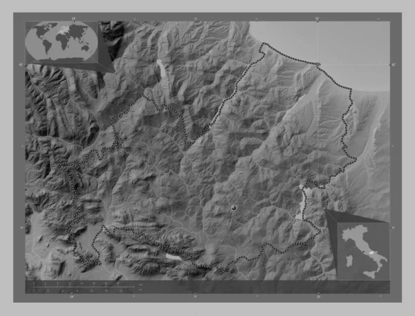意大利莫利斯地区 带有湖泊和河流的灰度高程图 角辅助位置图 — 图库照片