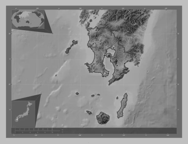 日本的鹿儿岛带有湖泊和河流的灰度高程图 该区域主要城市的所在地点 角辅助位置图 — 图库照片
