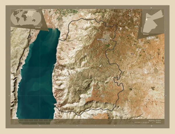 ヨルダンの州 マダバ 高解像度衛星地図 地域の主要都市の位置と名前 コーナー補助位置図 — ストック写真