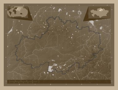 Aqmola, Kazakistan bölgesi. Yükseklik haritası sepya tonlarında göller ve nehirlerle renklendirilmiş. Köşedeki yedek konum haritaları