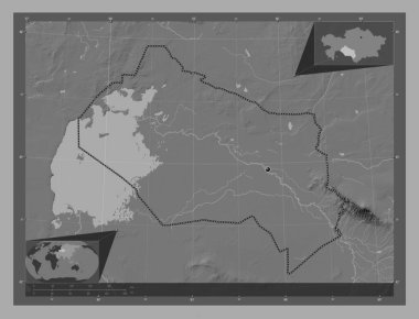 Qyzylorda, Kazakistan bölgesi. Göllü ve nehirli çift katlı yükseklik haritası. Köşedeki yedek konum haritaları