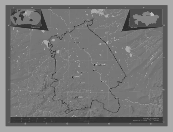 哈萨克斯坦地区Pavlodar 带湖泊和河流的比尔维尔高程图 该区域主要城市的地点和名称 角辅助位置图 — 图库照片