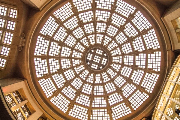 Fondo Geométrico Abstracto Cúpula Del Edificio Desde Interior — Foto de Stock