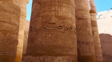 Mısır Karnak Tapınağı kalıntıları, Luxor 'daki en büyük açık hava müzesi.
