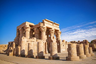 Kom-Ombo, Mısır 'daki antik Sebek tapınağının kalıntıları.
