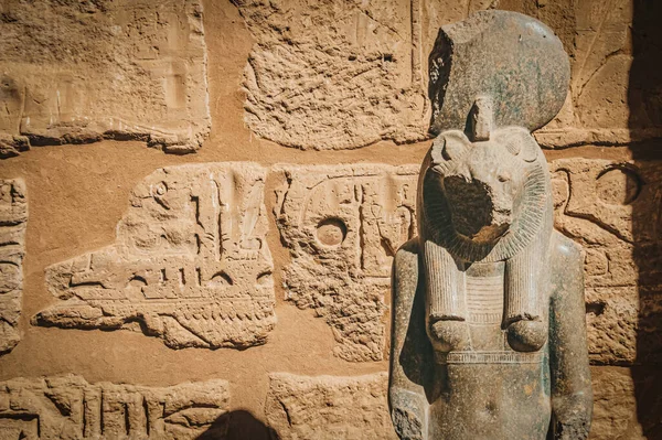 Estátua Sekhmet Deusa Egípcia Com Cabeça Leoa — Fotografia de Stock