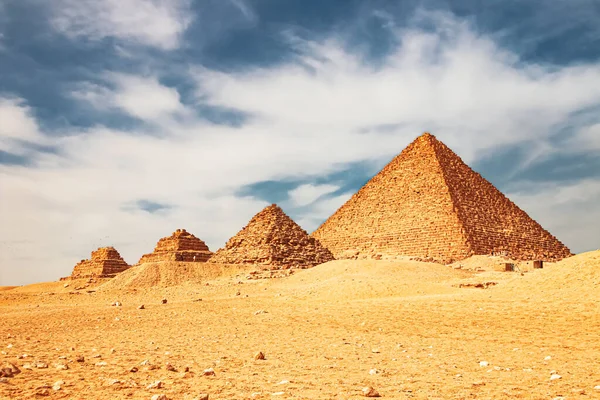 Oude Piramide Van Mycerinus Menkaura Piramides Van Koninginnen Menkaurev Giza — Stockfoto