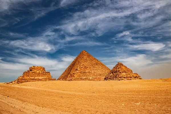 Starověká Pyramida Mycerinus Menkaura Pyramidy Queens Menkaurev Giza Egypt — Stock fotografie