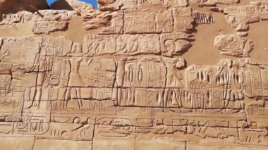 Mısır Karnak Tapınağı kalıntıları, Luxor 'daki en büyük açık hava müzesi.