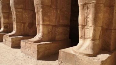 Mısır Karnak Tapınağı kalıntıları, Luxor 'daki en büyük açık hava müzesi.