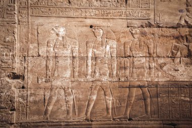 Edfu, Mısır 'daki Horus antik tapınağının kalıntıları..