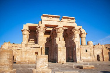 Kom-Ombo, Mısır 'daki antik Sebek tapınağının kalıntıları.