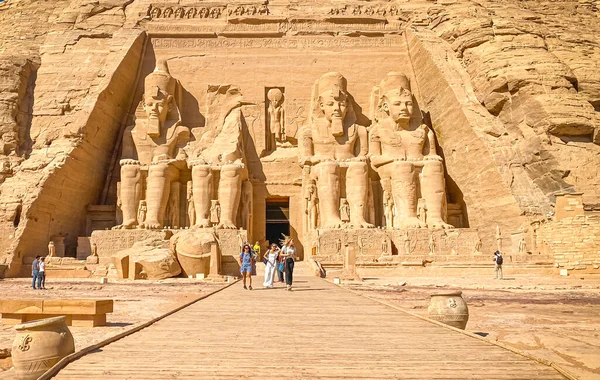 Abu Simbel Een Rots Nubië Waarin Twee Oude Egyptische Tempels Stockafbeelding