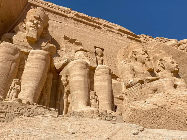 Abu Simbel Skała Nubii Której Wyrzeźbiono Dwie Starożytne Świątynie Egipskie — Zdjęcie stockowe