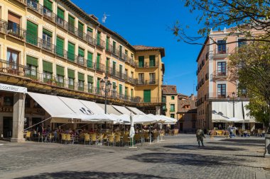 Segovia, İspanya, 19 Ekim 2021. İspanya 'daki Segovia Plaza Belediye Başkanı manzarası 