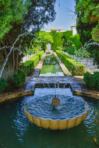Generalife Gardens in the Alhambra in Granada, in Spain. — Foto de Stock