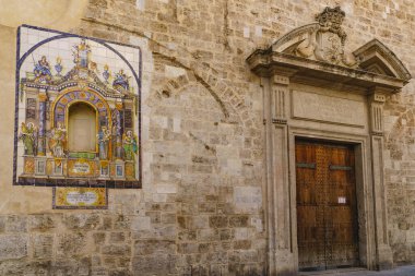 İspanya 'nın Valencia şehrindeki Santa Catalina Kilisesi. Yüksek kalite fotoğraf
