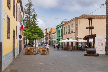 San Cristobal de la Laguna, Tenerife, İspanya, 20 Haziran 2022. San Cristobal de la Laguna Caddesi, Tenerife, Kanarya Adaları. Yüksek kalite fotoğraf