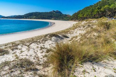 Vigo, Galiçya, İspanya 'daki Cies Adaları Ulusal Parkı' ndaki güzel Rodas plajı. Yüksek kalite fotoğraf