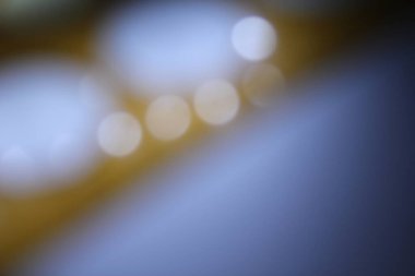 Açık gölgeleme, gümüş arkaplanda yoğunluk