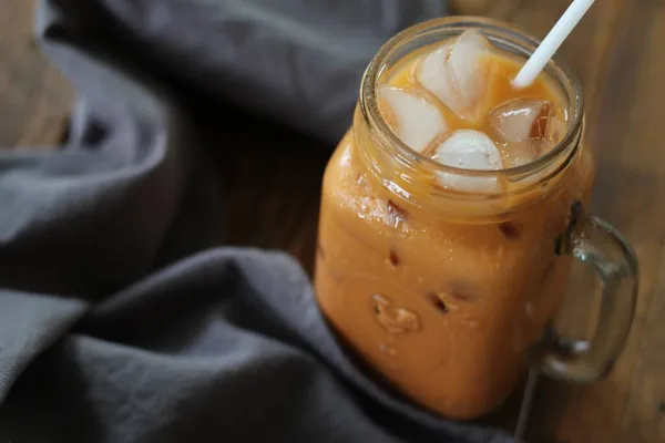 Milk Tea Thai Tea Served Wooden Table — Stock Photo, Image