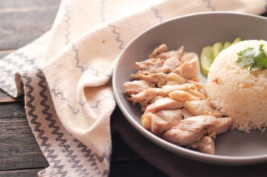 Tavuklu pilav ya da tavuklu pilav, çorba.