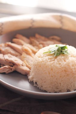 Tavuklu pilav ya da tavuklu pilav, çorba.