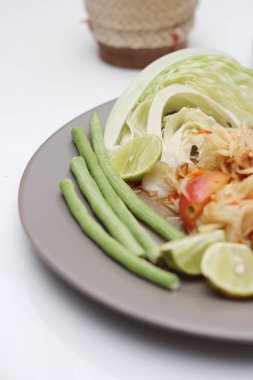Tayland papayası salatası ya da Taylandca 'da 