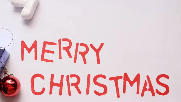 Yazılı Sözler Mutlu Noeller Noel Süsleriyle — Stok fotoğraf