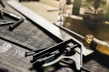 ABD 'de ahşap zemin üzerine kurulmuş klasik ahşap işleme aracı.