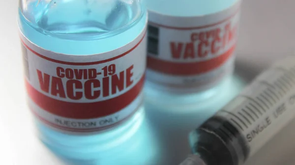2021 코로나 바이러스 공백기 Syringe 그리고 백신의 코로나 바이러스 Covid — 스톡 사진