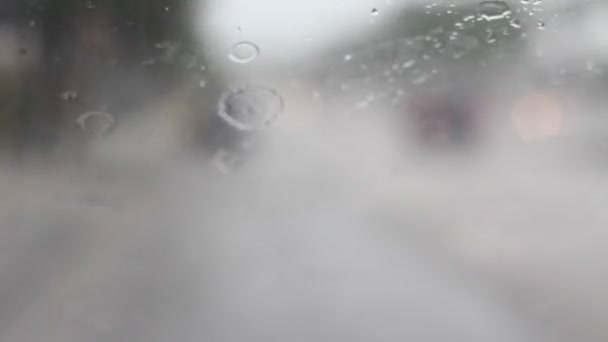 Pluie Sur Pare Brise Pendant Pleut Les Essuie Glaces Fonctionnent — Video