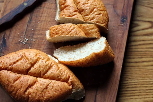 Bolílie Pšenice Nebo Čerstvě Upečený Celozrnný Chléb Podávání Krájené Dřevěné — Stock fotografie