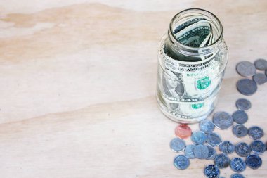 Reçel kavanozları, aile birikimleri, fakir insanların tasarrufları..