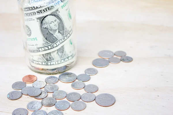 Reçel kavanozları, aile birikimleri, fakir insanların tasarrufları..