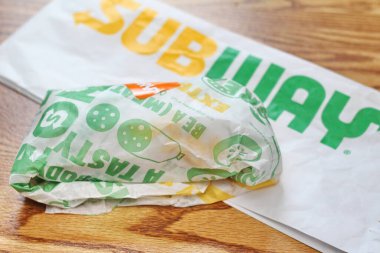 WASHINGTON, ABD - 20 Mart 2022 Metro Sandviçleri Subway, ABD 'de çok popüler bir fast food restoranıdır..