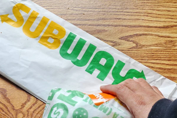 WASHINGTON, ABD - 20 Mart 2022 Metro Sandviçleri Subway, ABD 'de çok popüler bir fast food restoranıdır..