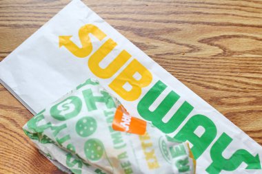 WASHINGTON, ABD - 20 Mart 2022 Metro Sandviçleri Subway, ABD 'de çok popüler bir fast food restoranıdır..