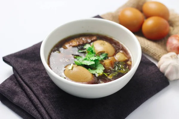 Den Thailändska Maten Kallar Ägg Och Fläsk Sweet Brown Sauce — Stockfoto