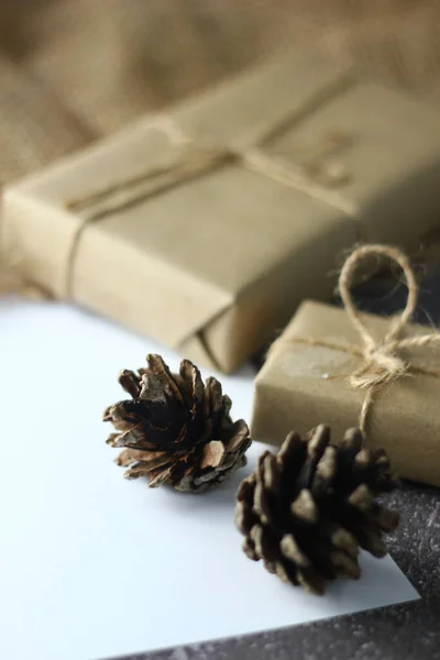 休日の贈り物 クリスマスと新年 — ストック写真