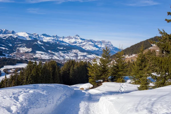 Tájkép Európában Készült Franciaországban Rhone Alpokban Savoie Ban Alpokban Télen — Stock Fotó