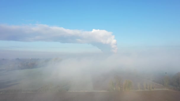 Centrale Nucleare Dampierre Burly Nel Mezzo Della Nebbia Europa Francia — Video Stock