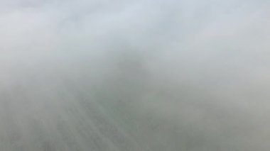 Güzel Ban Gioc şelaleleri Çin, Asya, Kuzey Vietnam sınırında, Cao Bang 'de, yazın, güneşli bir günde Lang Son' a doğru.