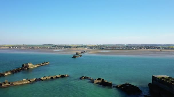 Prvek Umělého Přístavu Písečné Pláži Gold Beach Evropě Francii Normandii — Stock video